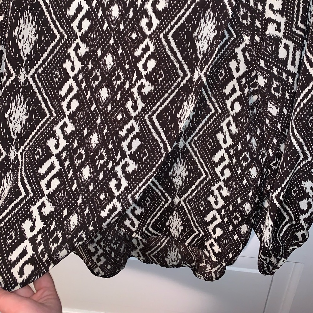 Print Top - Picture 4 of 4